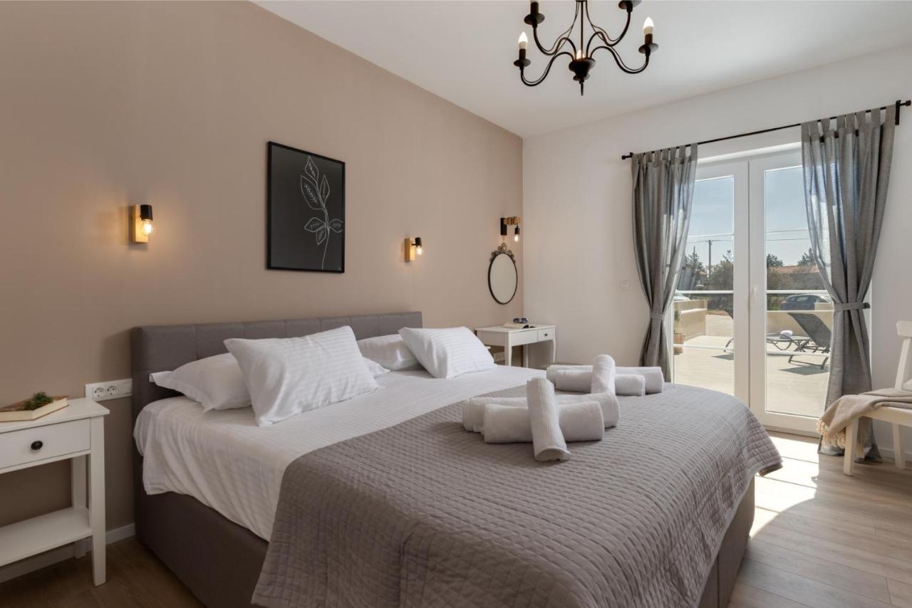 Villa Mediterra Prima Нин Экстерьер фото
