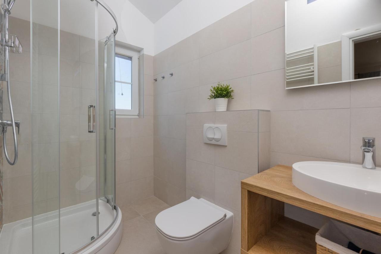 Villa Mediterra Prima Нин Экстерьер фото